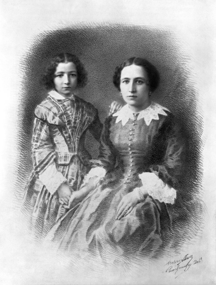 サラ・ベルナールと彼女の母親（1844-1923）